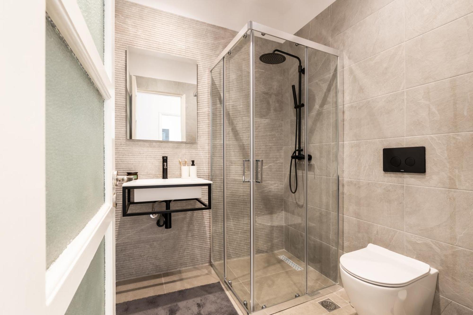 Ranny House Athens